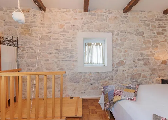 בית נופש Traditional House By The Sea
