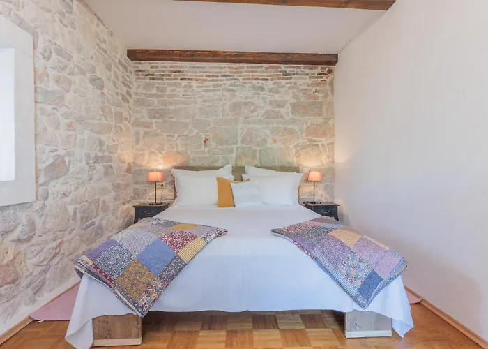 Traditional House By The Sea Дом отдыха Преко