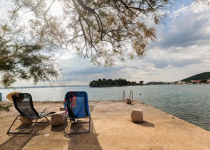 Traditional House By The Sea Дом отдыха Преко